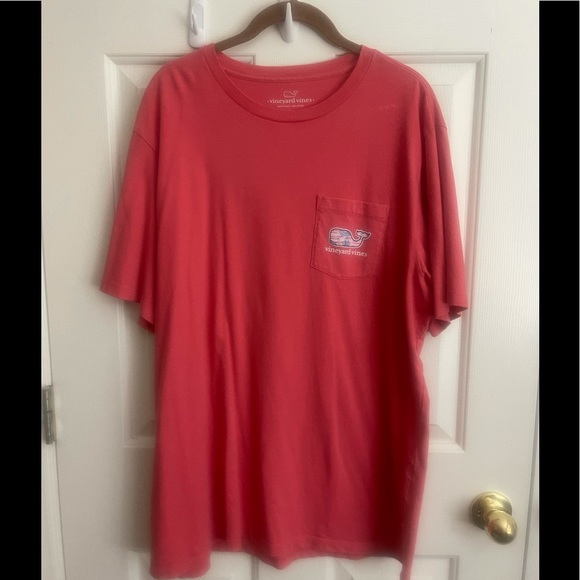 Men’s Large Whale Short-Sleeve T-Shirt - Picture 3 of 6